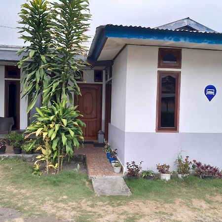 Arnolds Familly Homestay Bajawa Exterior photo